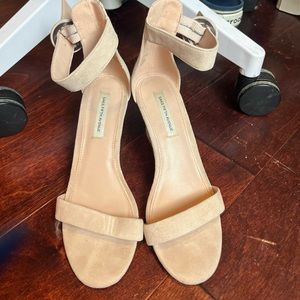 saks fifth avenue pink wedges
